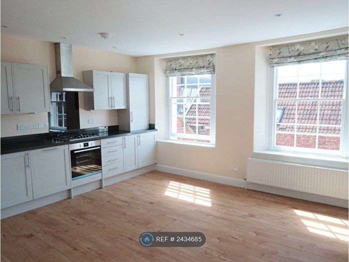 1 Bedroom Flat To Rent In St. Michaels Hill, Bristol, BS2