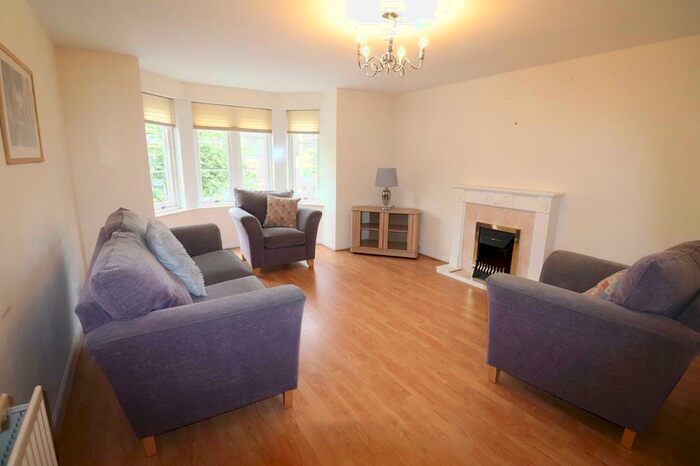 2 Bedroom Flat To Rent In Fonthill Avenue, First Floor, AB11