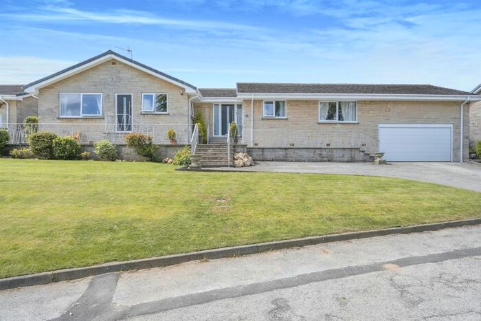 3 Bedroom Detached Bungalow For Sale In The Orchard, Stainton, Rotherham, S66