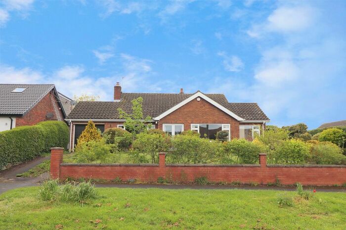2 Bedroom Detached Bungalow For Sale In North Street, Roxby, Scunthorpe, DN15