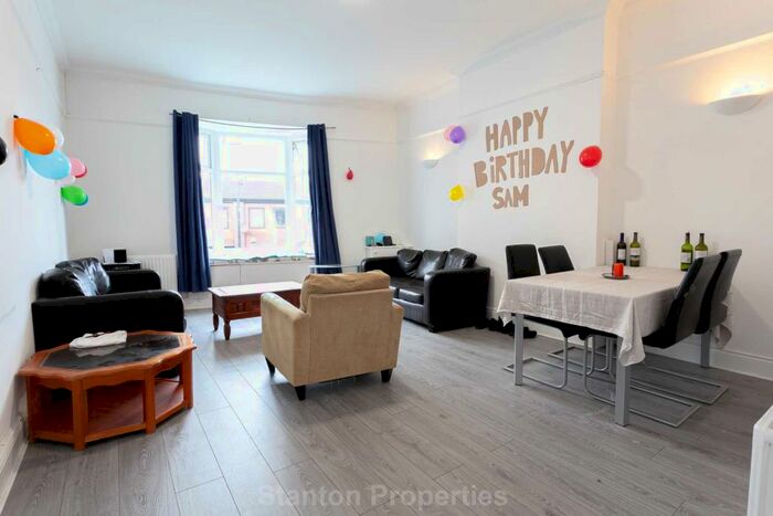 4 Bedroom Apartment To Rent In &#; Pppw, Wilmslow Road, Fallowfield, M14