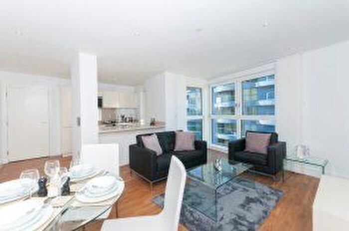 1 Bedroom Flat To Rent In Queensland Road, Islington, London, N7