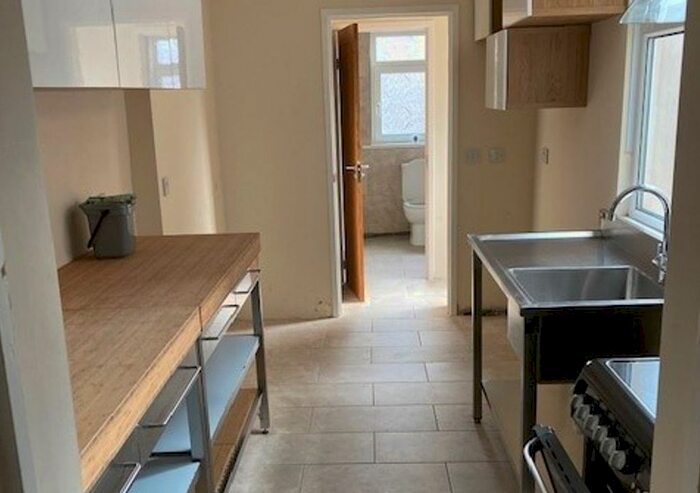 2 Bedroom Property To Rent In Somerset Place, Cwmavon, Port Talbot, SA12