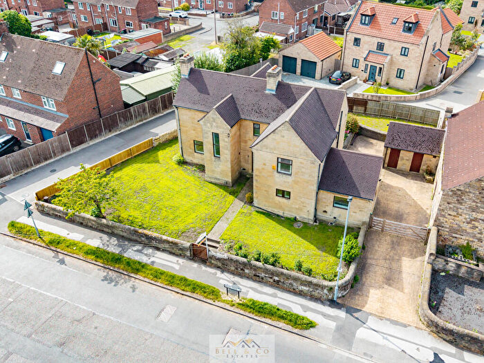 4 Bedroom Detached House For Sale In Manor Farm House, Wales, Sheffield, S26