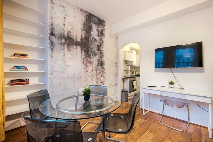 1 Bedroom Flat To Rent In Oxford Street, London, W1D