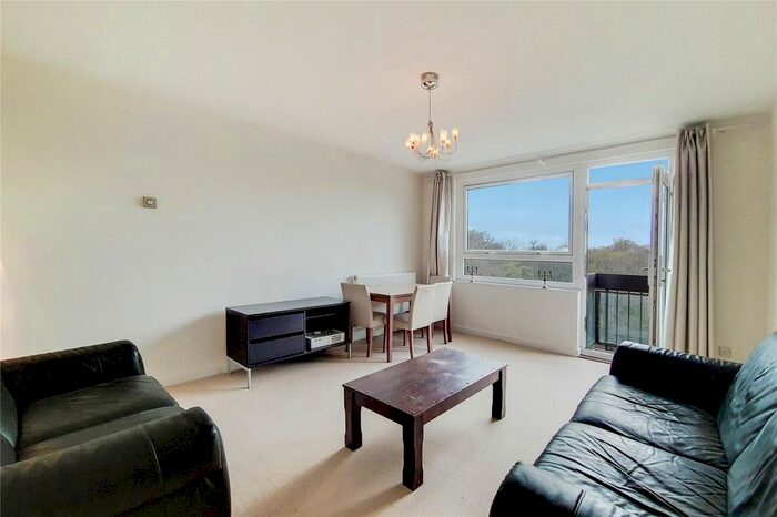 1 Bedroom Flat To Rent In Sylva Court, Putney Hill, SW15