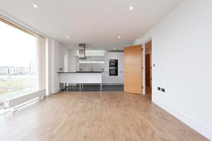 2 Bedroom Flat To Rent In Empire Way Cardiff, CF11