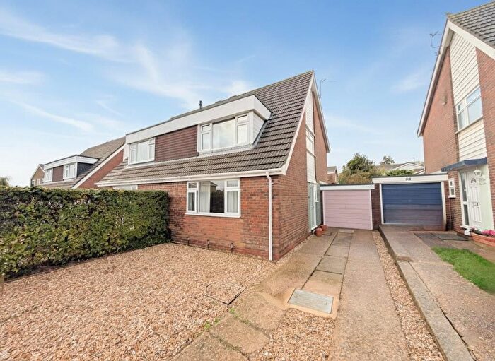 3 Bedroom Semi-Detached House For Sale In Rocks Park Road, Uckfield, TN22
