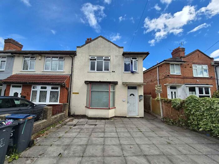 3 Bedroom End Of Terrace House For Sale In Capcroft Road, Billesley, B13