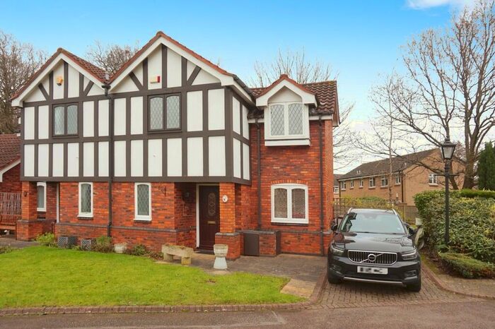 2 Bedroom Semi-Detached House For Sale In Checkley Croft, Walmley, B76