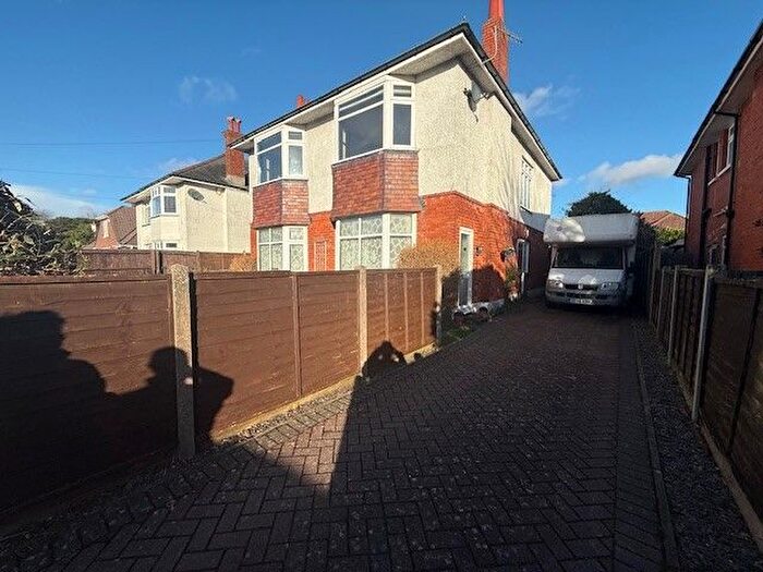 4 Bedroom Maisonette To Rent In St Ledgers Road, Bournemouth, BH8