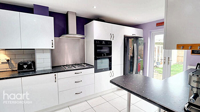 4 Bedroom Detached House For Sale In Brackenwood, Orton Wistow, PE2