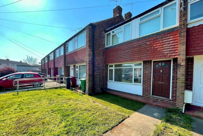 Studio To Rent In The Green, Chalvey, Slough SL1