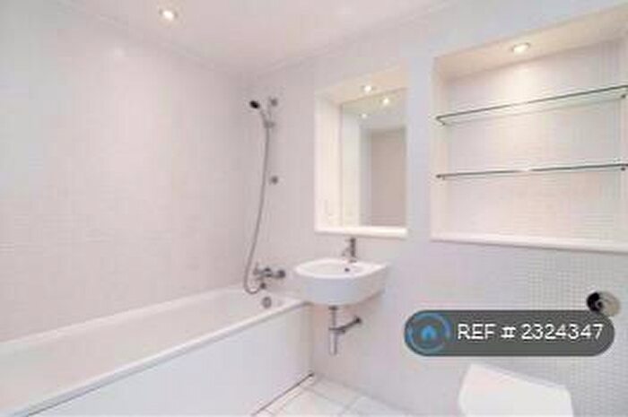 1 Bedroom Flat To Rent In Wharfside Point South, London, E14