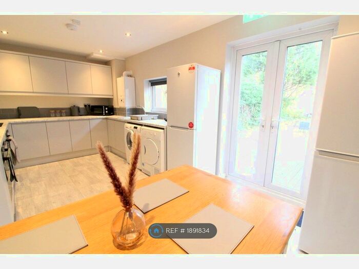 1 Bedroom Terraced House To Rent In Ullswater Crescent, Bramcote, Nottingham, NG9