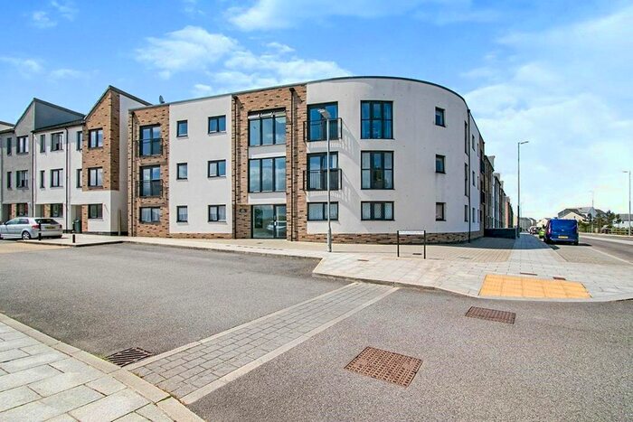 2 Bedroom Flat To Rent In Drop Stamp Road, Camborne, Cornwall, TR14