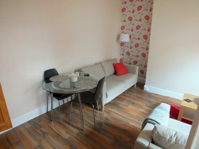 2 Bedroom Terraced House To Rent In Glossop Street, Leeds, LS6