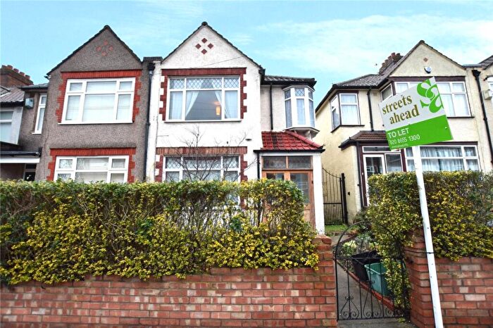 3 Bedroom End Of Terrace House To Rent In Seymour Villas, London, SE20