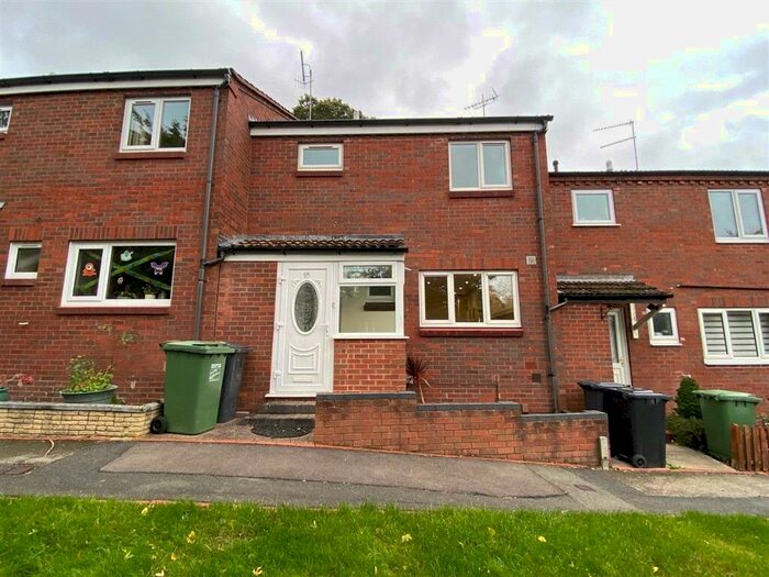 3 Bedroom Terraced House To Rent In Ashton Close, Redditch, Worcestershire, B97