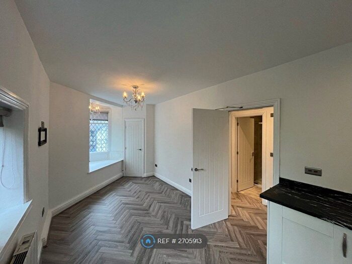 1 Bedroom Flat To Rent In Liverpool, Liverpool, L25