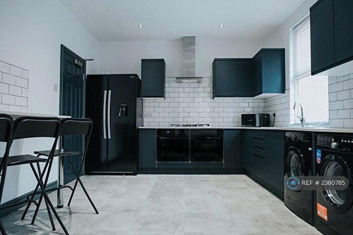 5 Bedroom Terraced House To Rent In Boswell Street, Liverpool, L8