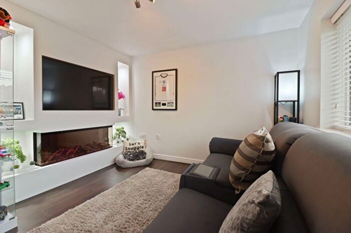 2 Bedroom Flat For Sale In Grange Farm Drive, Aston, Sheffield, S26