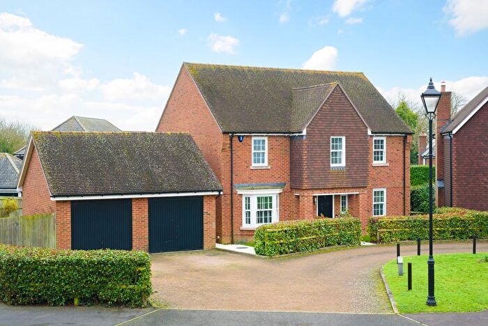 4 Bedroom Detached House For Sale In Towner Close, Charing, TN27