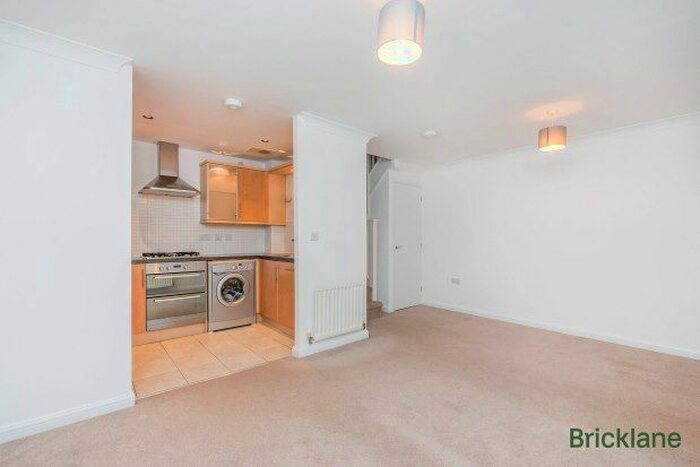 2 Bedroom Property To Rent In Tarnock Avenue, Bristol, BS14