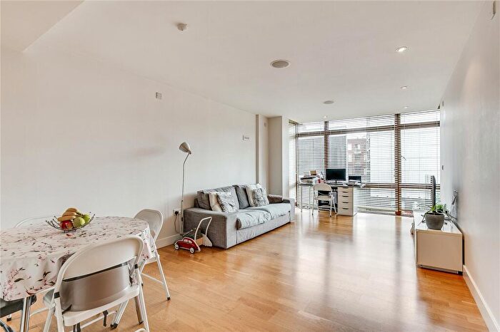 2 Bedroom Flat To Rent In Pulse Apartments, Lymington Road, NW6