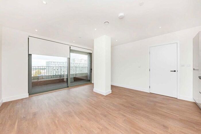1 Bedroom Flat To Rent In Union Way, North Acton, NW10
