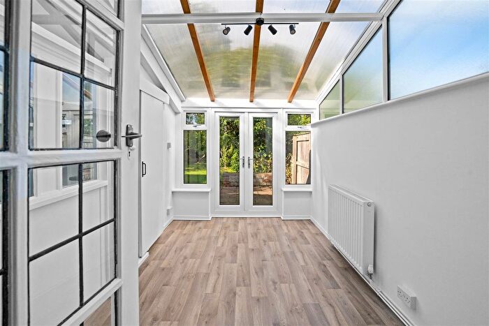 4 Bedroom Semi-detached House For Sale In Gypsy Lane, Marton-In-Cleveland, Middlesbrough, TS7