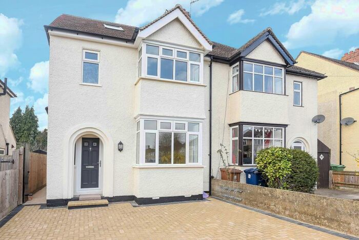 4 Bedroom Semi-Detached House To Rent In Headington, Bed Hmo, OX3