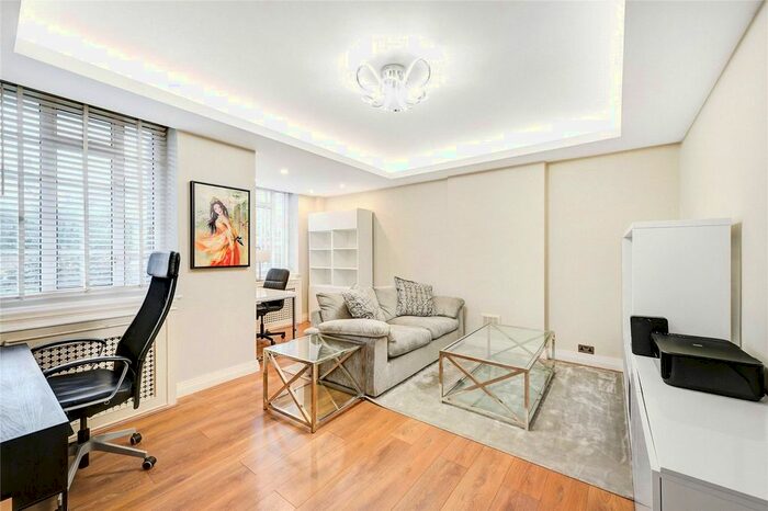 1 Bedroom Flat To Rent In Watchfield Court, Sutton Court Road, London, W4