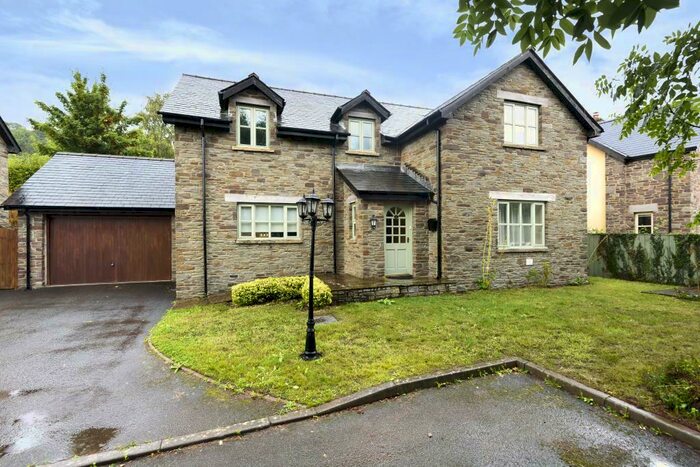 4 Bedroom Detached House For Sale In Brecon, Powys, LD3