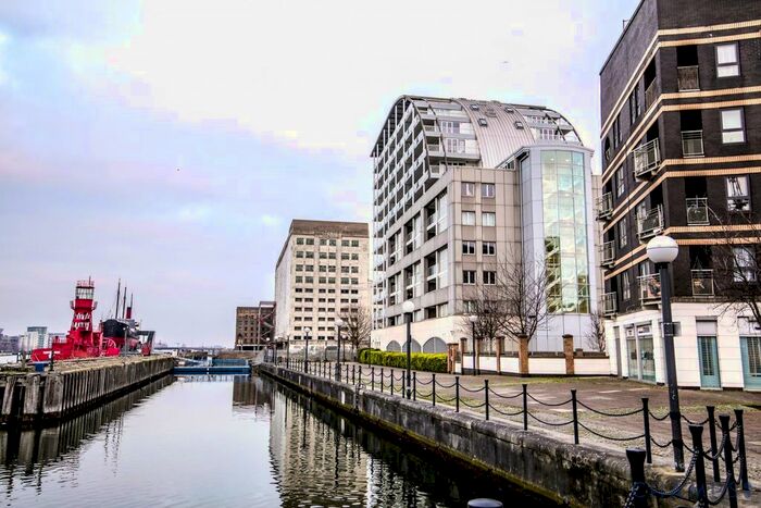 2 Bedroom Flat To Rent In Eastern Quay Apartments, Rayleigh Road, London, E16