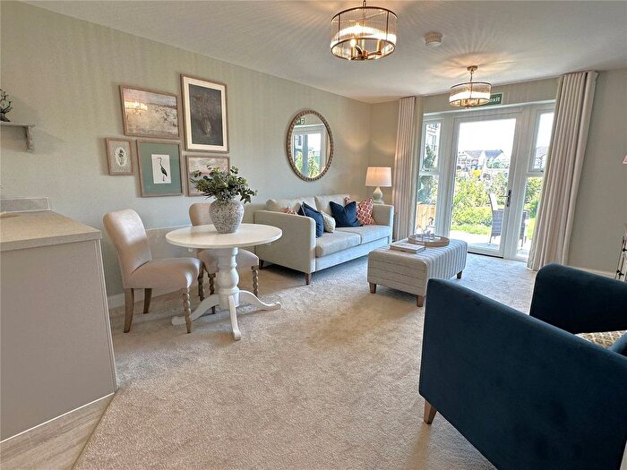 1 Bedroom Flat For Sale In Pacific Drive, Eastbourne, East Sussex, BN23