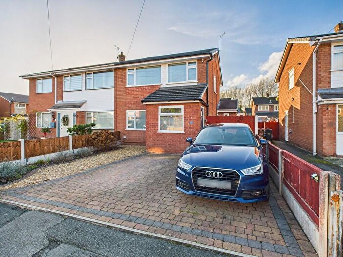 3 Bedroom Semi Detached House For Sale In Alyndale Road, Saltney, CH4