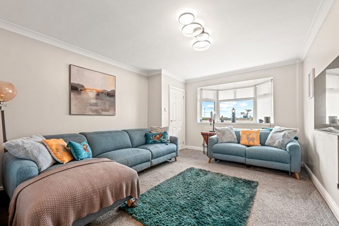 4 Bedroom Detached House For Sale In Quarry Lane, Sheffield, S25