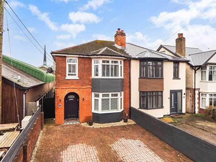 3 Bedroom Semi Detached House For Sale In Weyhill Road, Andover, SP10