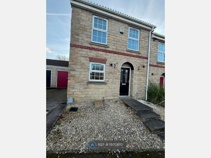 3 Bedroom Semi-Detached House To Rent In Barnsley, Barnsley, S72