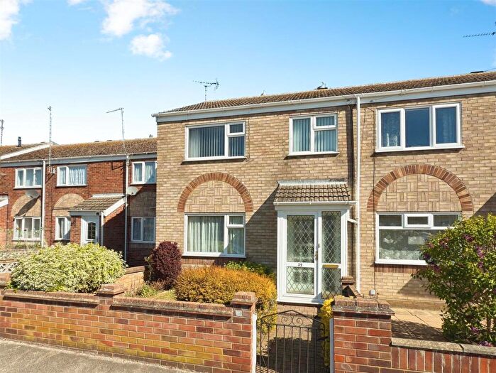 3 Bedroom End Of Terrace House For Sale In Hervey Street, Lowestoft, Suffolk, NR32