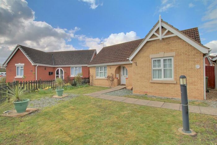 2 Bedroom Detached Bungalow To Rent In Landau Way, March, PE15