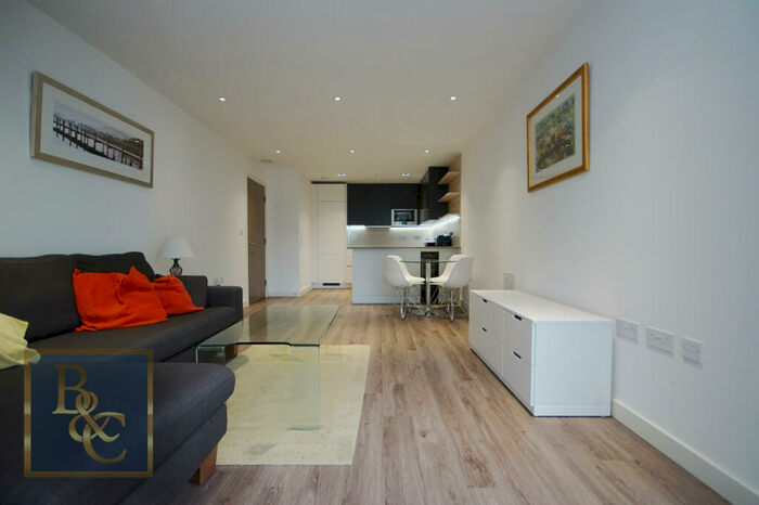 1 Bedroom Apartment To Rent In Woodberry Grove, London, N4