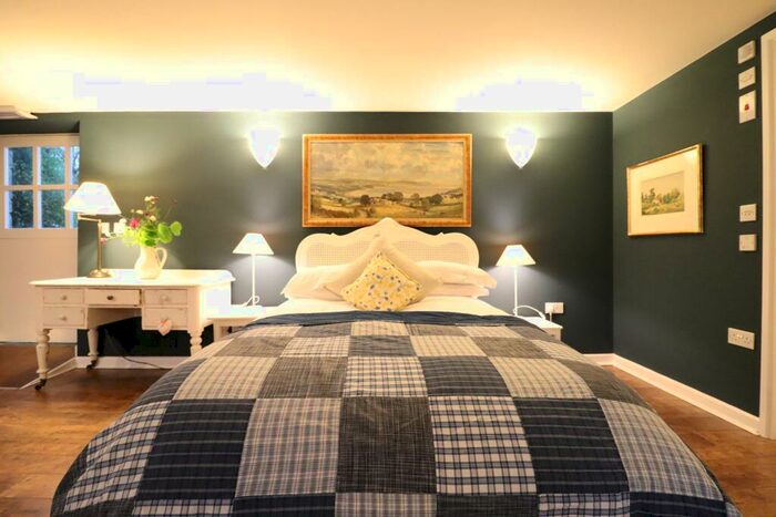 Studio To Rent In Pembroke, Sutton Mawr Farm, Nr Barry, CF62