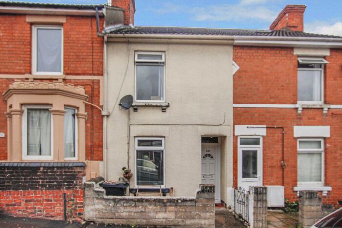 2 Bedroom Property To Rent In Deacon Street, Swindon, SN1