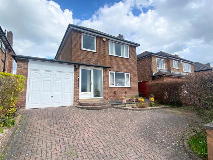 3 Bedroom Detached House For Sale In Woodlands Road, Lepton, Huddersfield, HD8