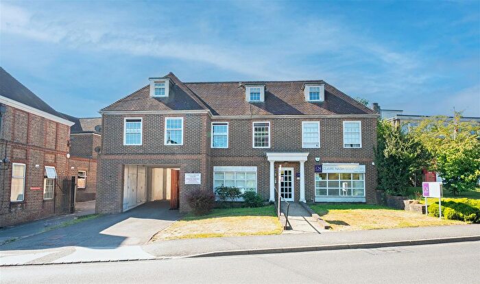 1 Bedroom Flat For Sale In Beacon Road, Crowborough, TN6