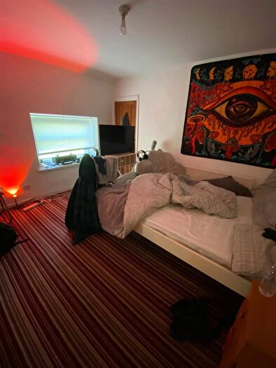 2 Bedroom House To Rent In Park Street, Pontypridd, CF37