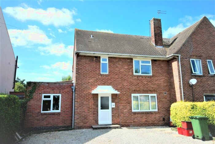 6 Bedroom Semi-Detached House To Rent In The Approach, Leamington Spa, CV31