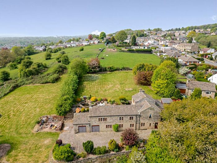 5 Bedroom Detached House For Sale In Cowcliffe Farm, Netheroyd Hill Road, Huddersfield, HD2